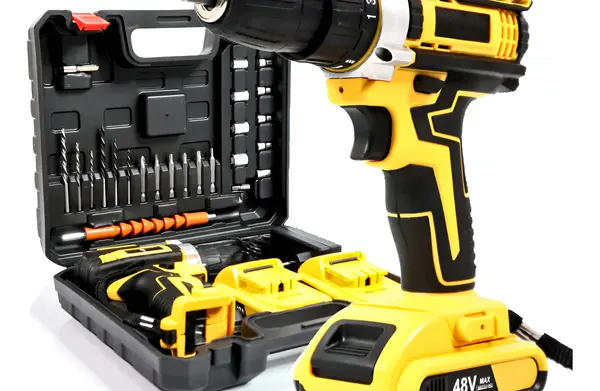 Parafusadeira Furadeira 48v Profissional 2 Baterias Sem Fio Cor Amarelo