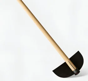 Enxada Larga Norte Virada 2,5lb Aço Forjado C/ Cabo 1,20m